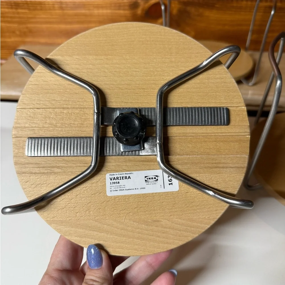IKEA Variera Adjustable Plate Holders | Set of 3